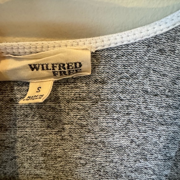 Aritzia Wilfred Crop Top - Picture 4 of 4